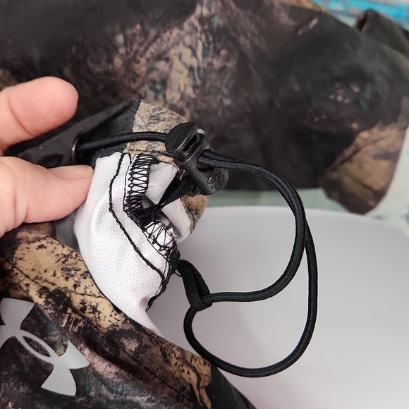 Under Armour Storm. Lightweight Hooded Jacket 1253118 $149.00 - Picture 6 of 11